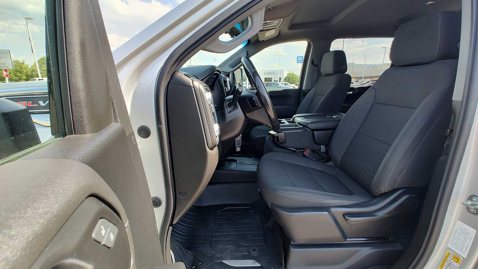 Thumbnail: 2022 GMC Sierra 2500 - 11