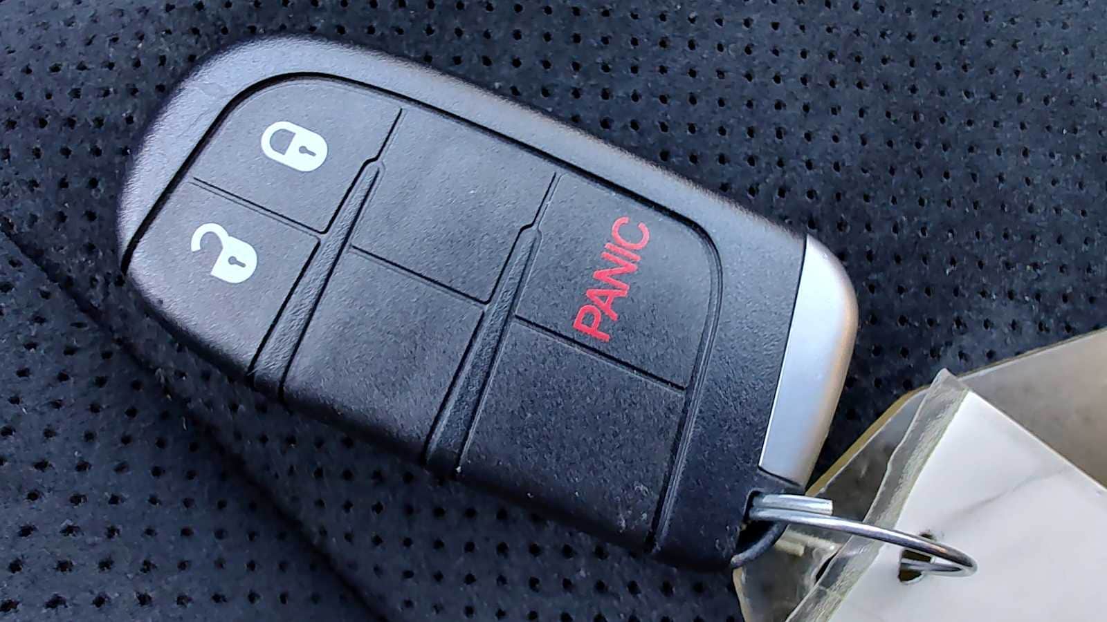 Thumbnail: 2018 Jeep Grand Cherokee - 16