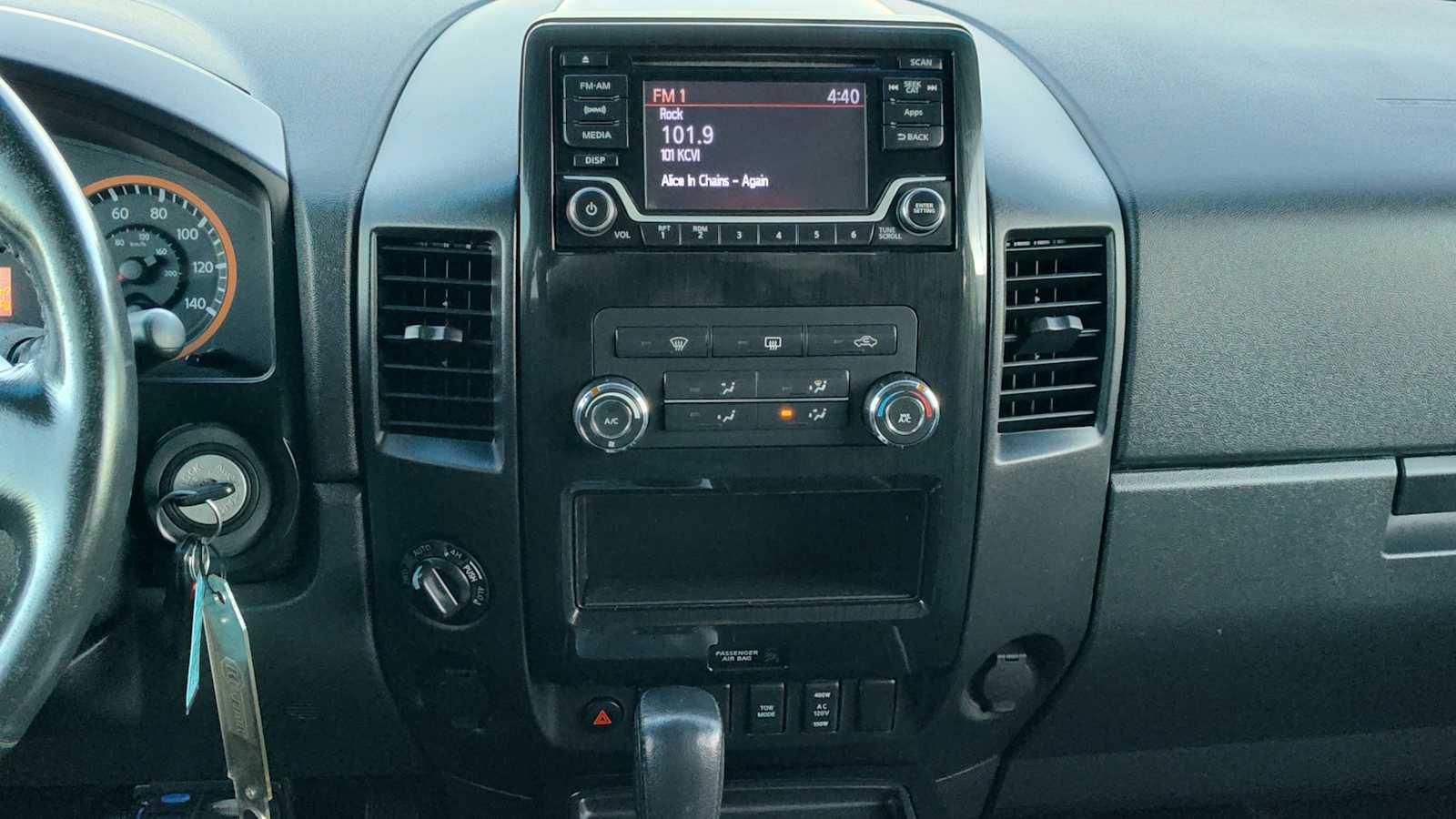 Thumbnail: 2015 Nissan Titan - 16