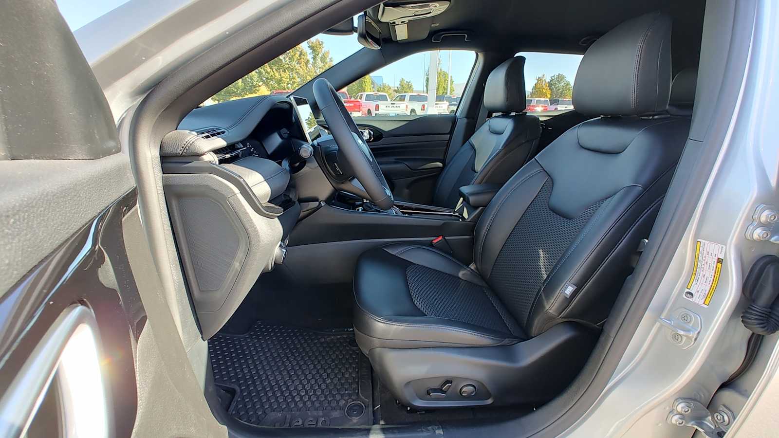 Thumbnail: 2026 Jeep Compass - 11