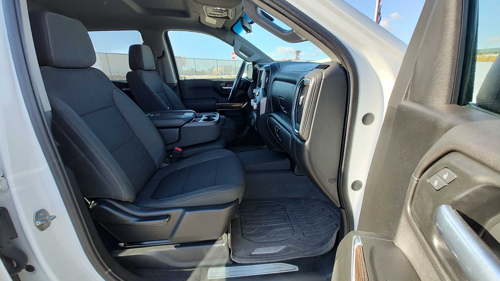 Thumbnail: 2021 GMC Sierra 1500 - 14