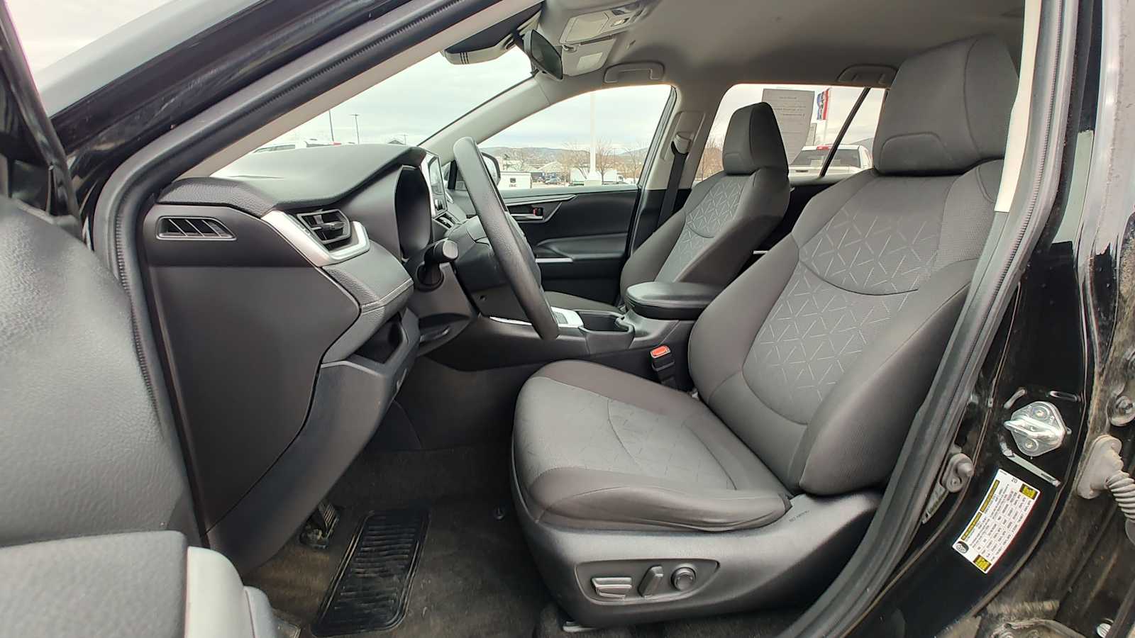 Thumbnail: 2024 Toyota RAV4 - 11