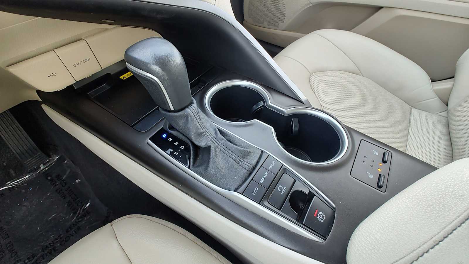 Thumbnail: 2024 Toyota Camry - 17