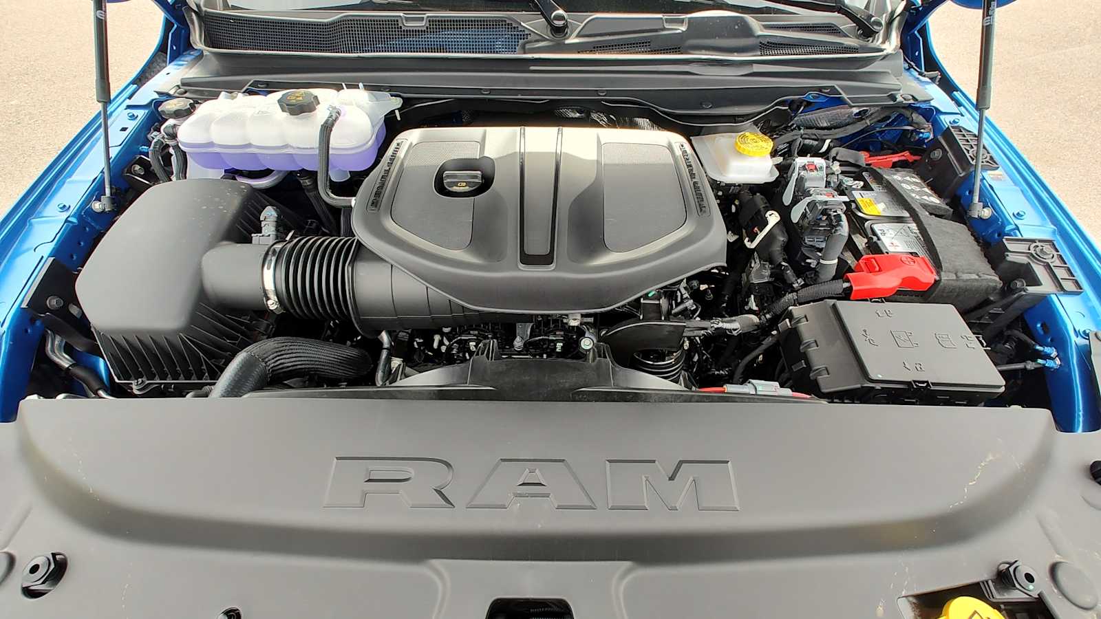 Thumbnail: 2026 RAM 1500 - 9