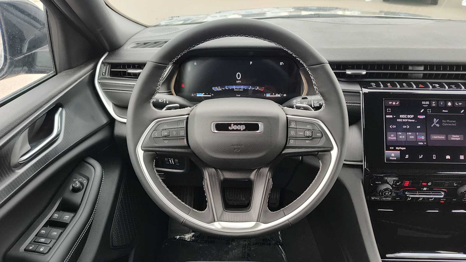 Thumbnail: 2025 Jeep Grand Cherokee - 15