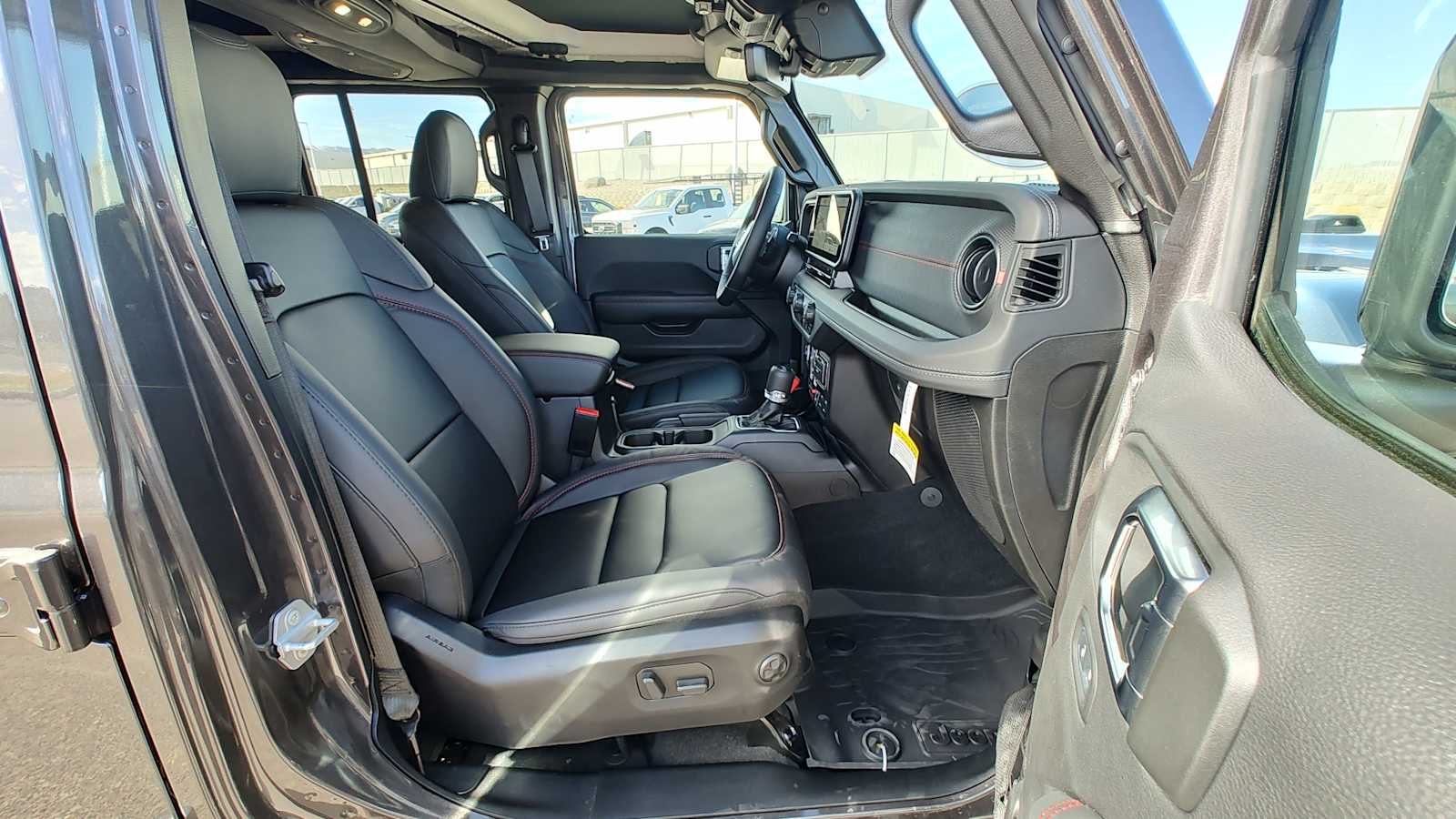 Thumbnail: 2026 Jeep Wrangler - 14