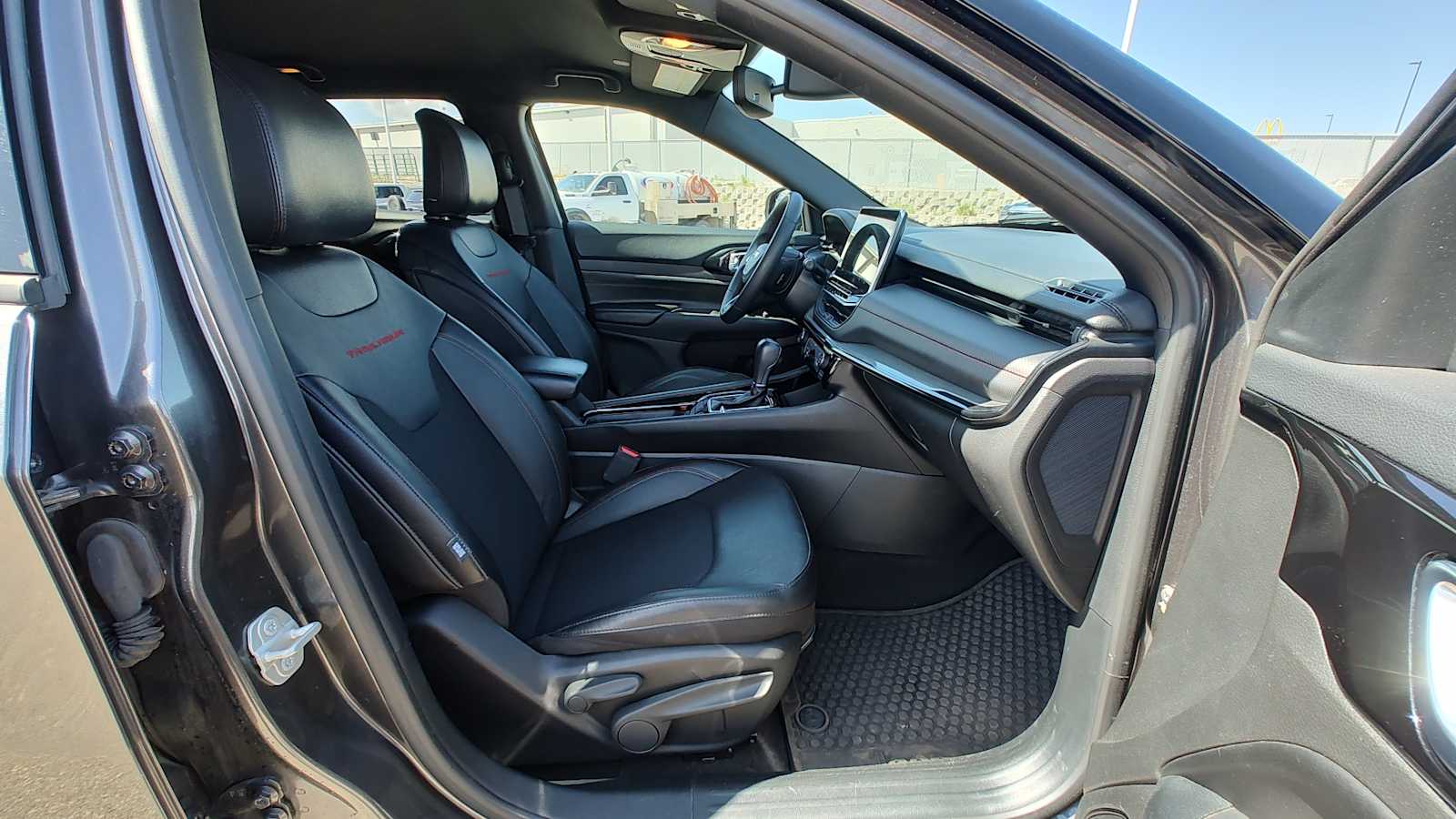 Thumbnail: 2024 Jeep Compass - 14