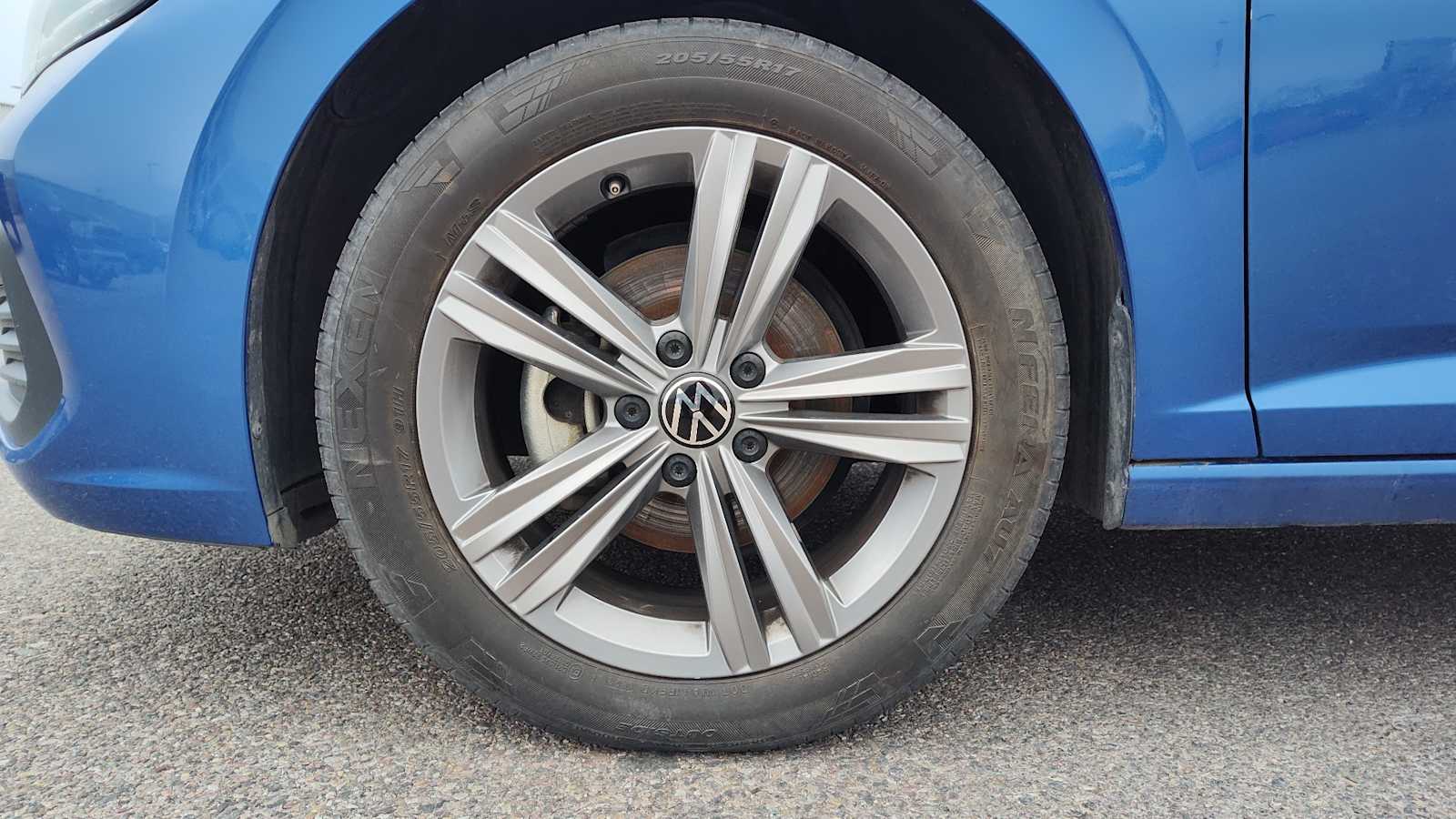 Thumbnail: 2024 Volkswagen Jetta - 3