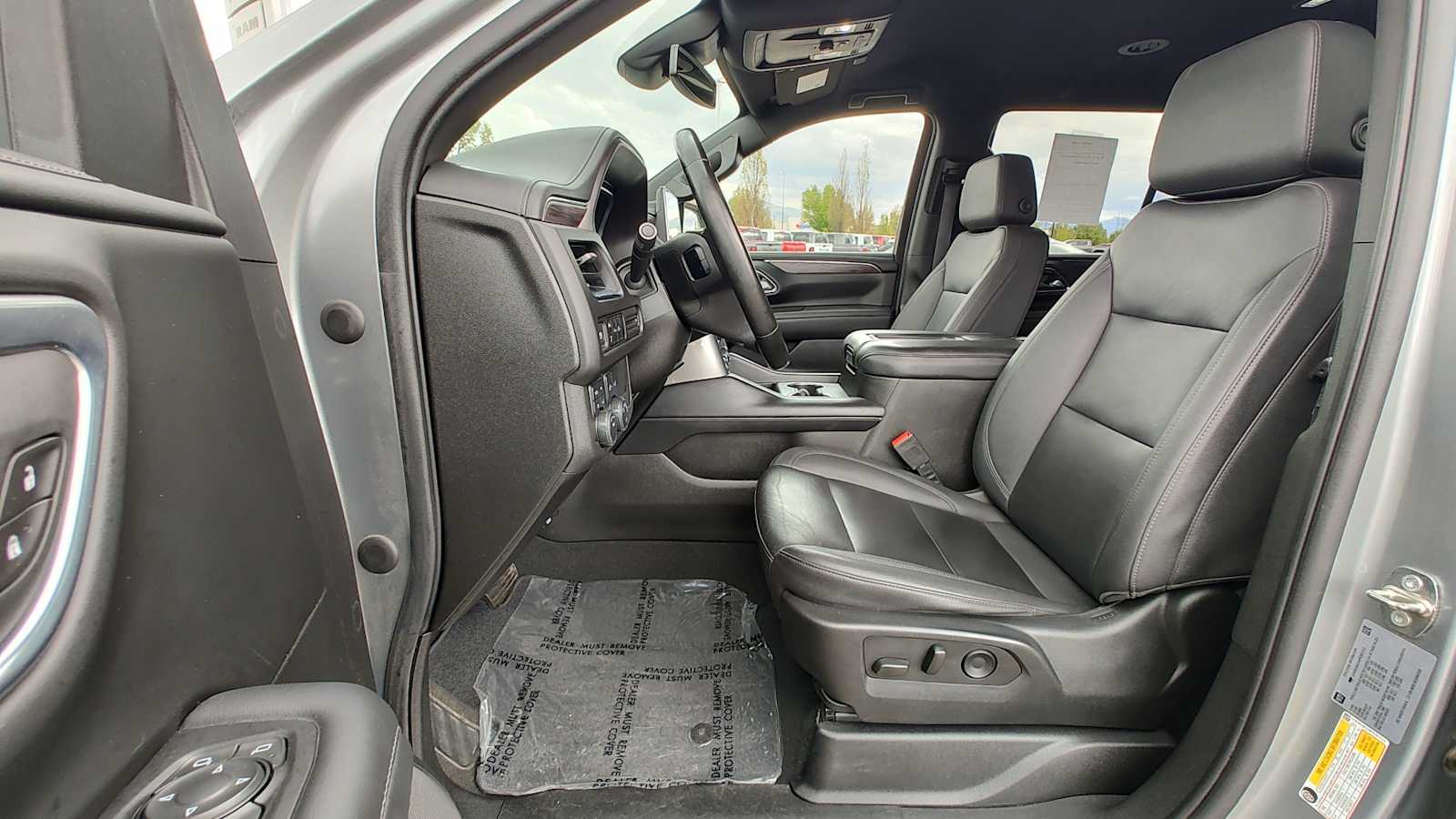Thumbnail: 2023 Chevrolet Tahoe - 11