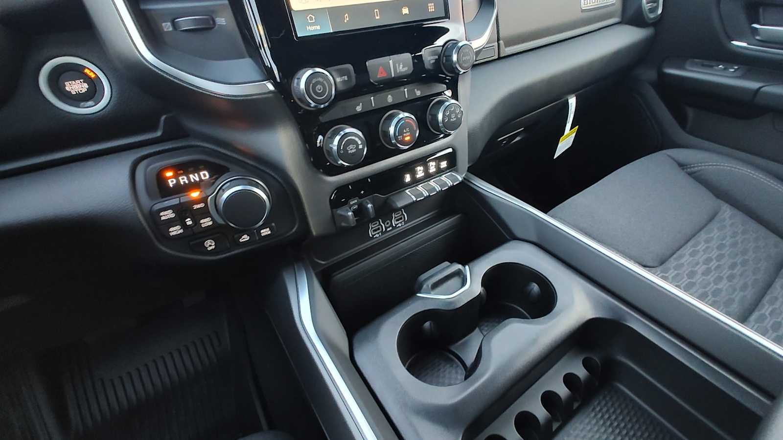 Thumbnail: 2026 RAM 1500 - 17