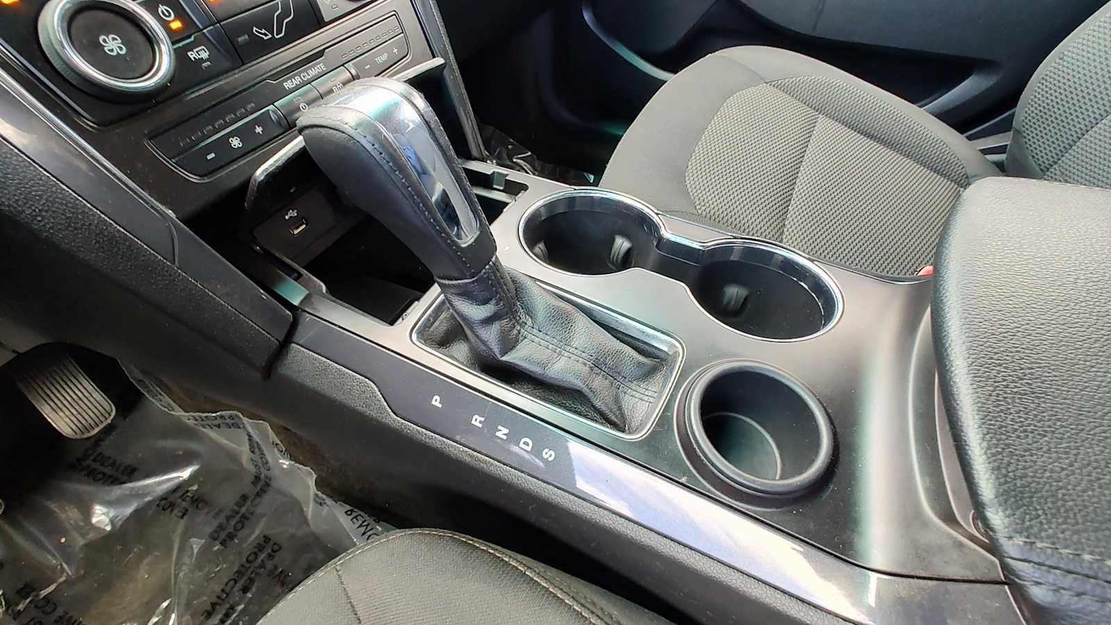 Thumbnail: 2017 Ford Explorer - 17