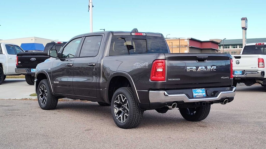 New 2026 Ram 1500 LARAMIE CREW CAB 4X4 5'7 BOX Pickup