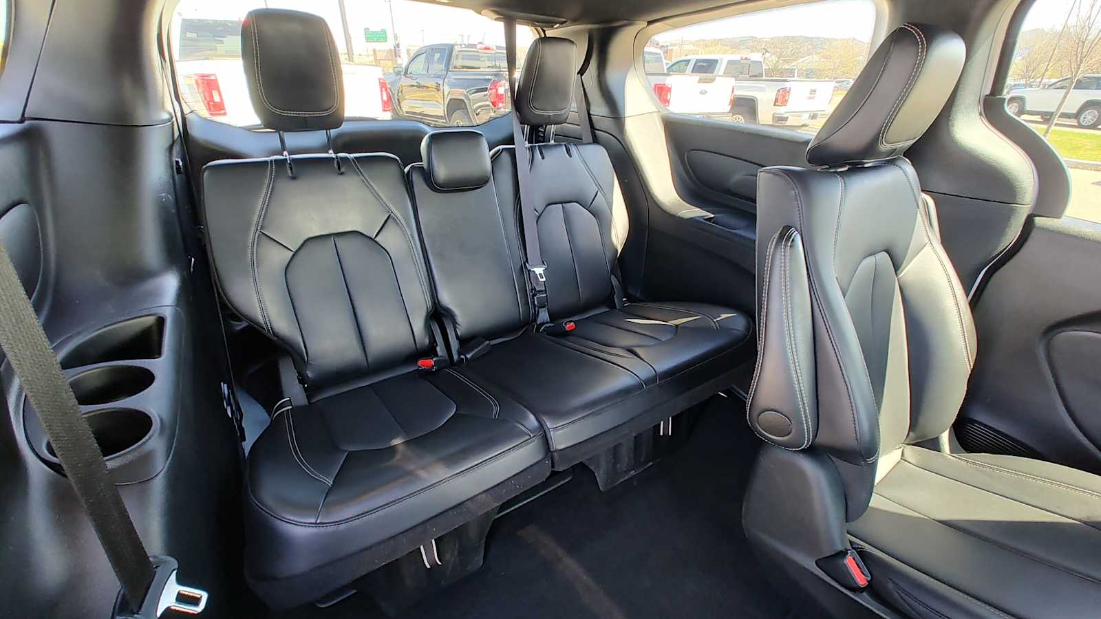 Thumbnail: 2024 Chrysler Pacifica - 23