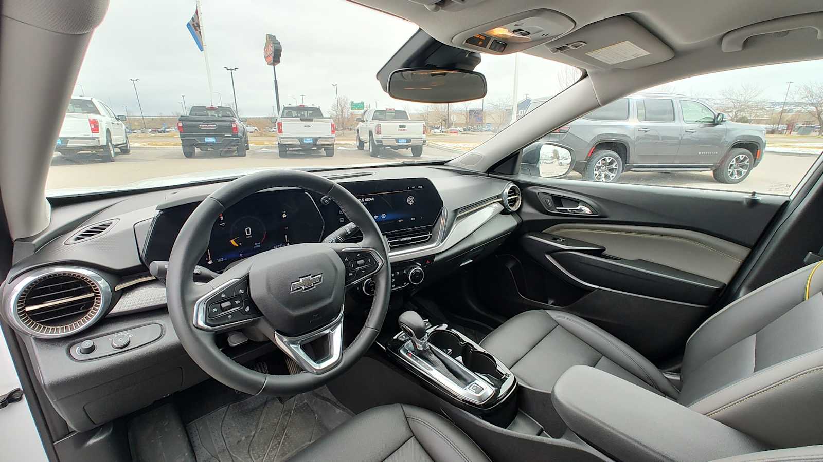 Thumbnail: 2025 Chevrolet Trax - 2