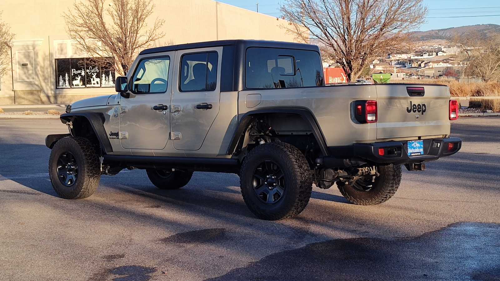 Thumbnail: 2020 Jeep Gladiator - 4