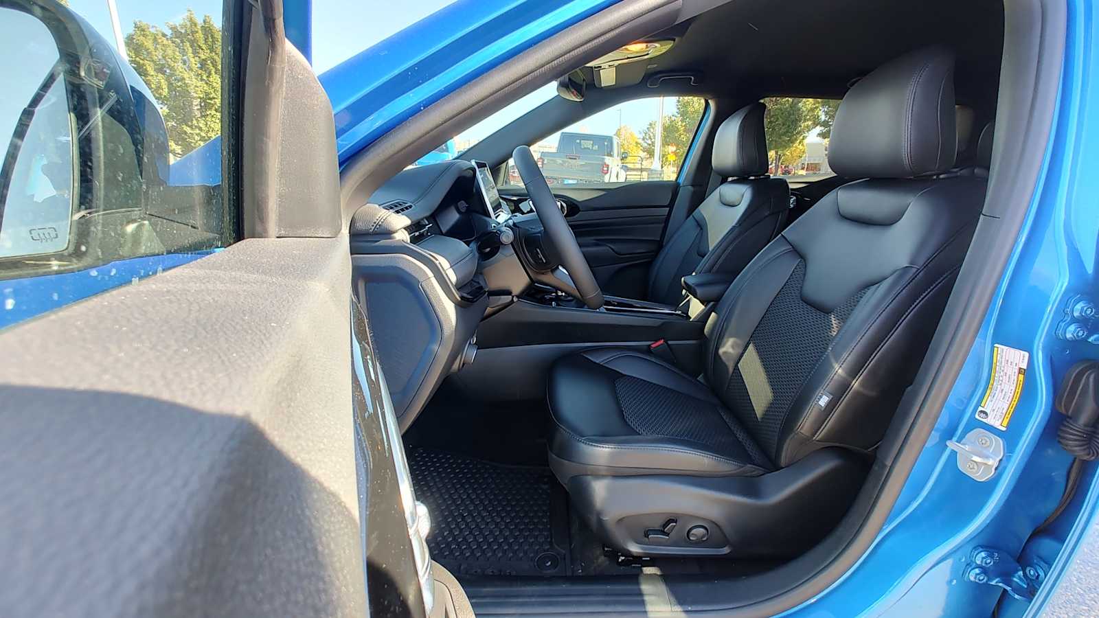 Thumbnail: 2026 Jeep Compass - 11