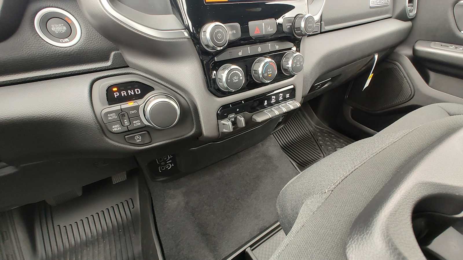 Thumbnail: 2026 RAM 1500 - 17