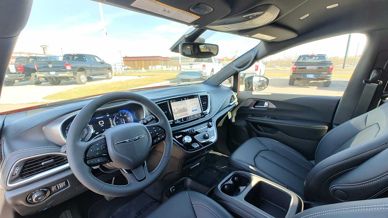 Thumbnail: 2026 Chrysler Pacifica - 2