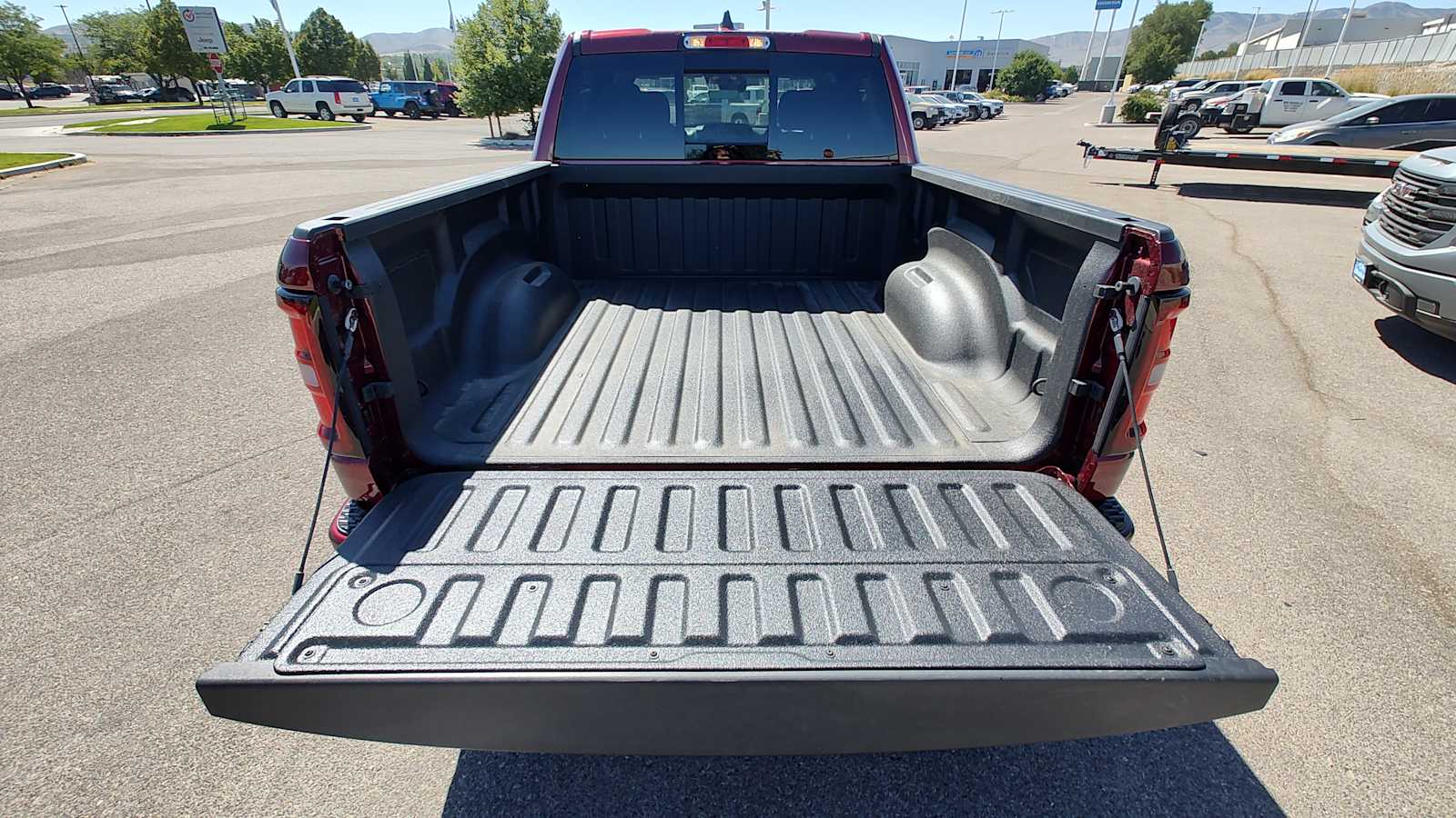 Thumbnail: 2025 RAM 1500 - 19