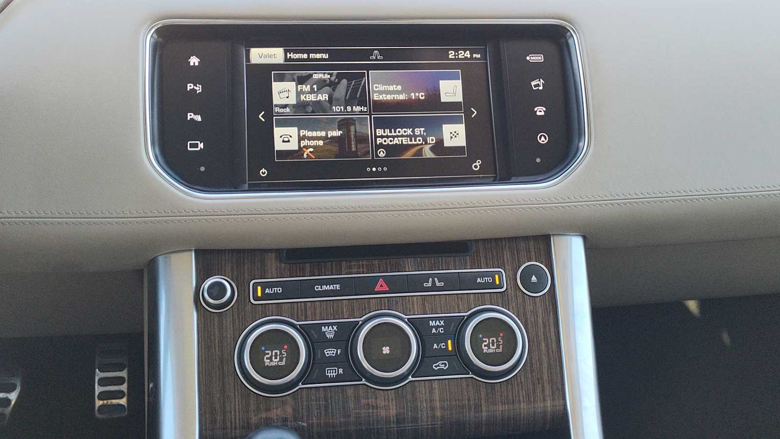 Thumbnail: 2016 Land Rover Range Rover Sport - 16