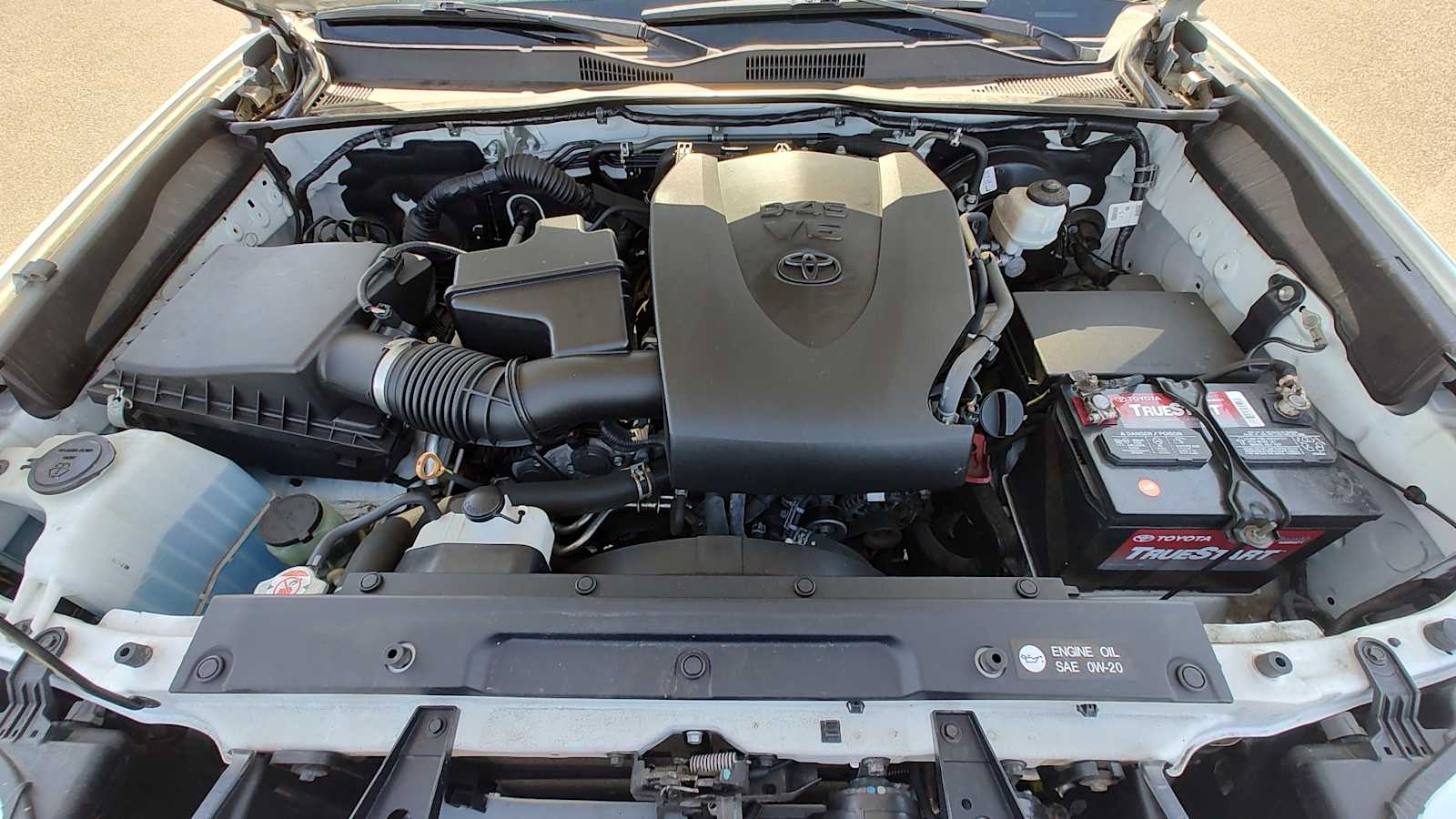 Thumbnail: 2018 Toyota Tacoma - 9