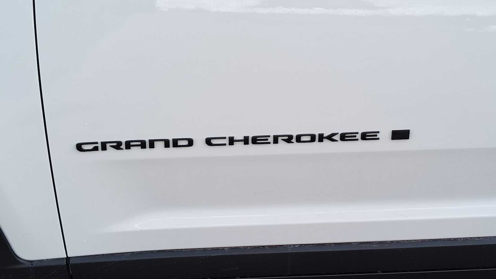 Thumbnail: 2025 Jeep Grand Cherokee - 7