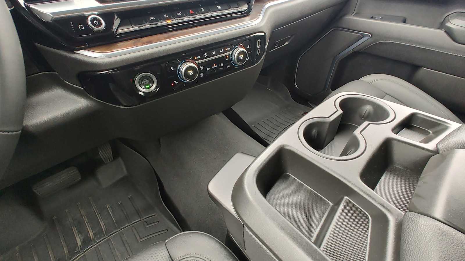 Thumbnail: 2024 GMC Sierra 1500 - 17