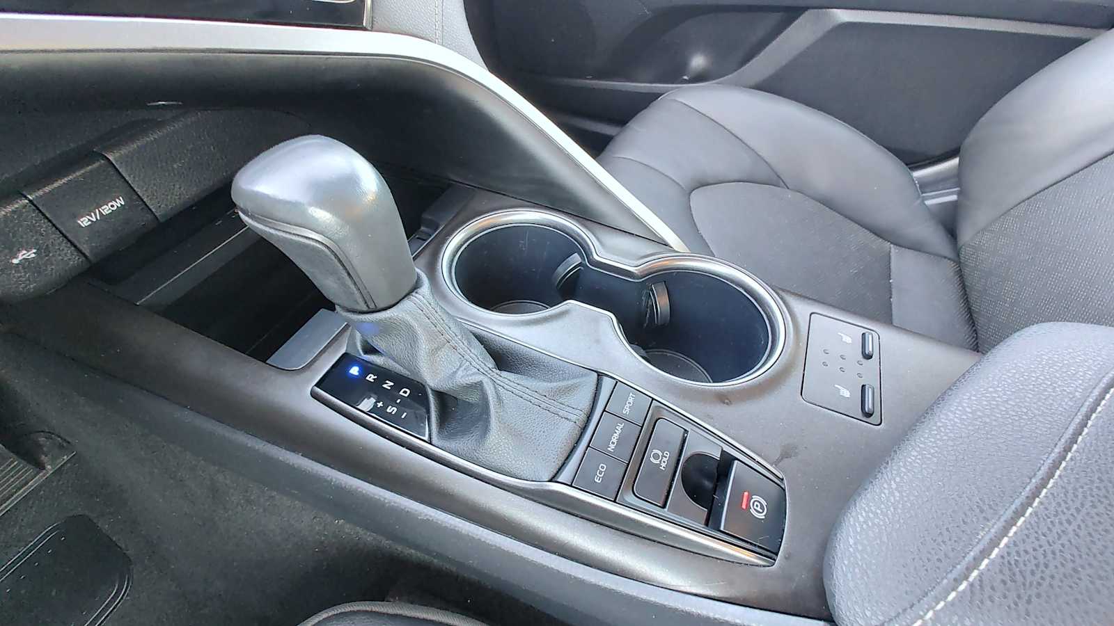 Thumbnail: 2024 Toyota Camry - 17