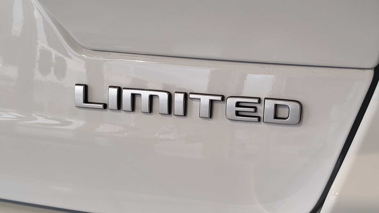 Thumbnail: 2025 Jeep Grand Cherokee - 15