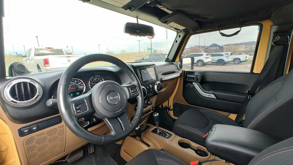 Used 2014 Jeep Wrangler Unlimited Rubicon 4x4 SUV