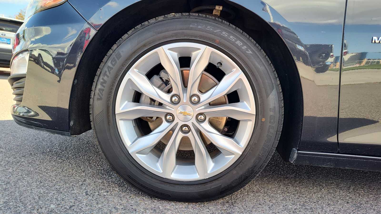 Thumbnail: 2023 Chevrolet Malibu - 8