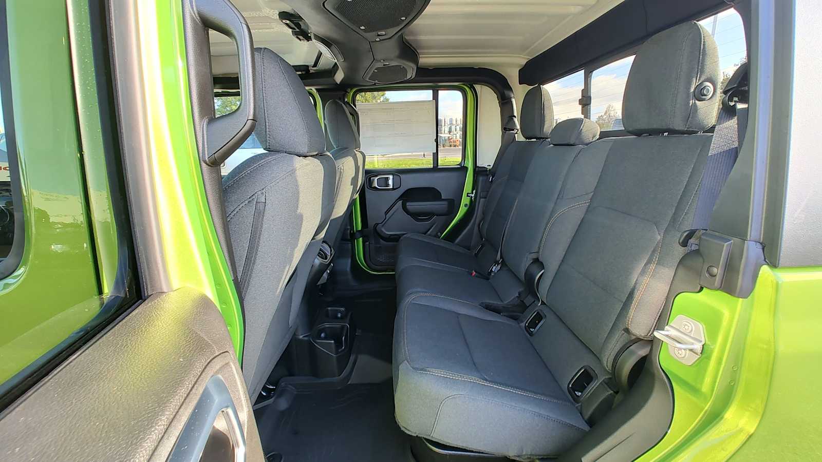 Thumbnail: 2025 Jeep Gladiator - 13