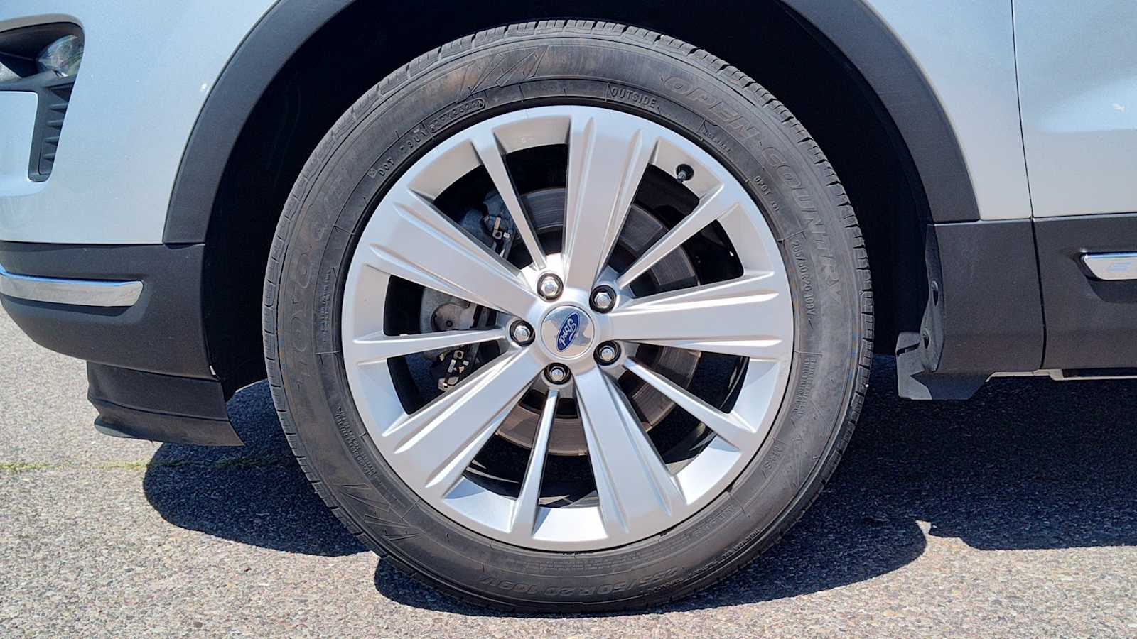 Thumbnail: 2019 Ford Explorer - 8