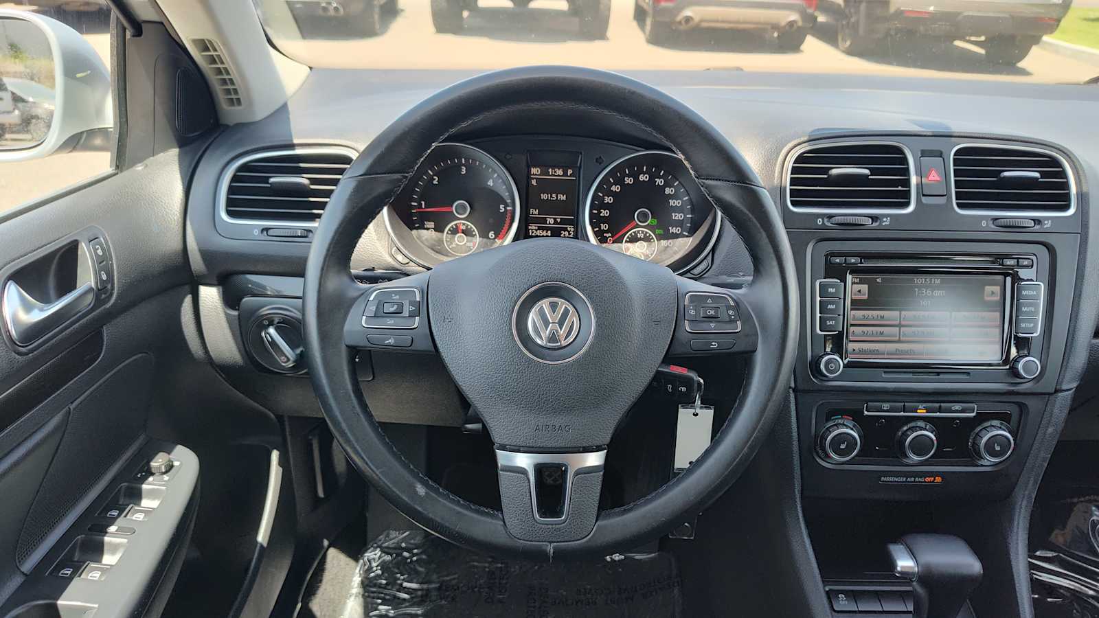 2011 Volkswagen Jetta Sportwagen TDI S 16