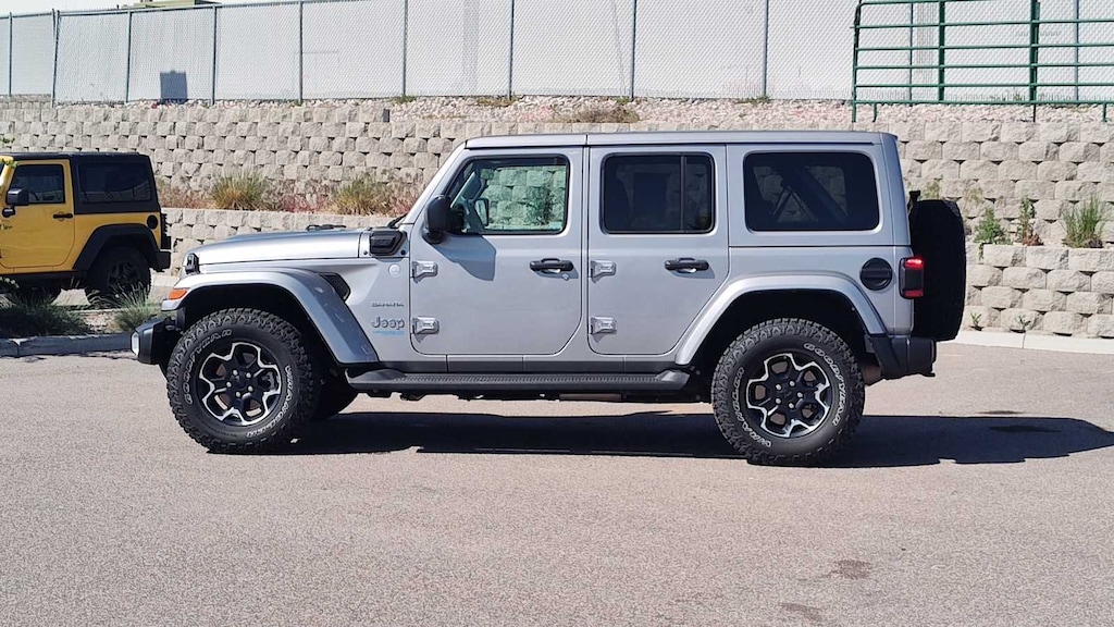 Used 2021 Jeep Wrangler 4xe Sahara SUV