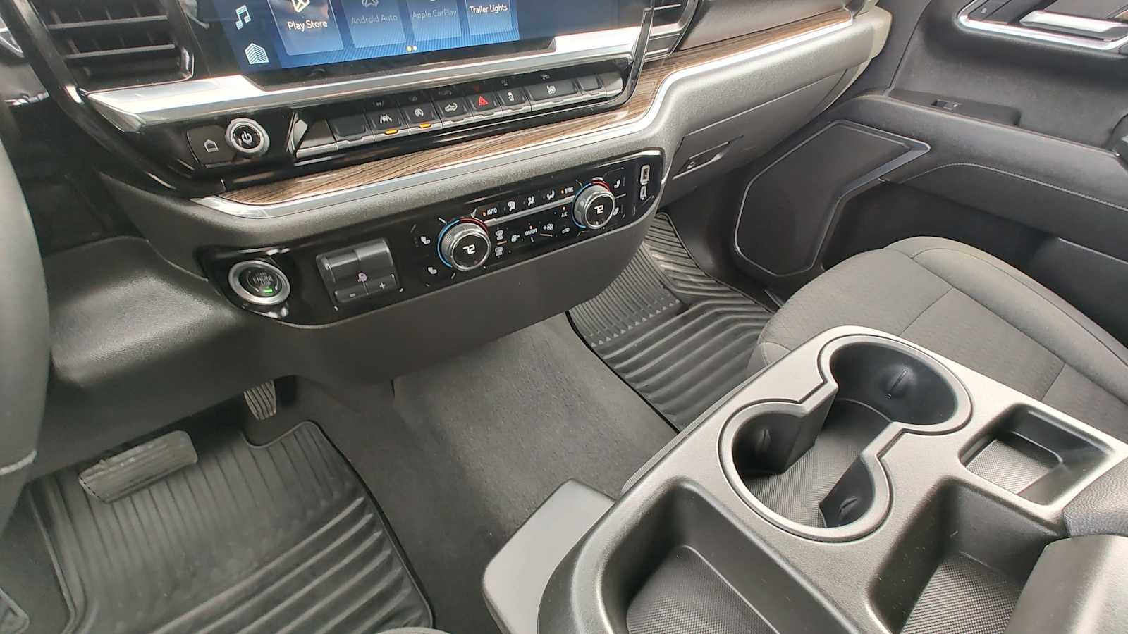 Thumbnail: 2025 Chevrolet Silverado 1500 - 17