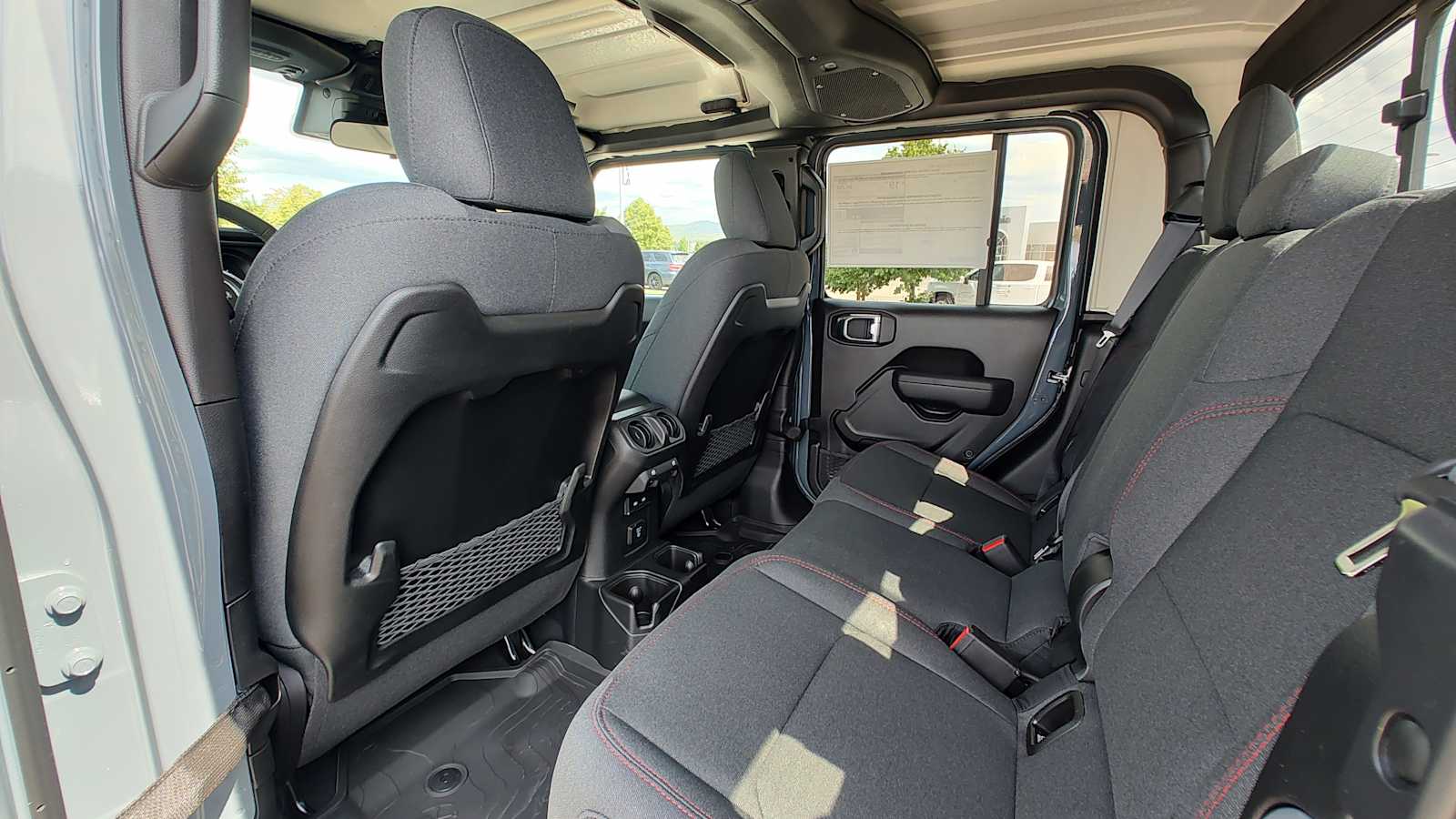 Thumbnail: 2025 Jeep Gladiator - 12