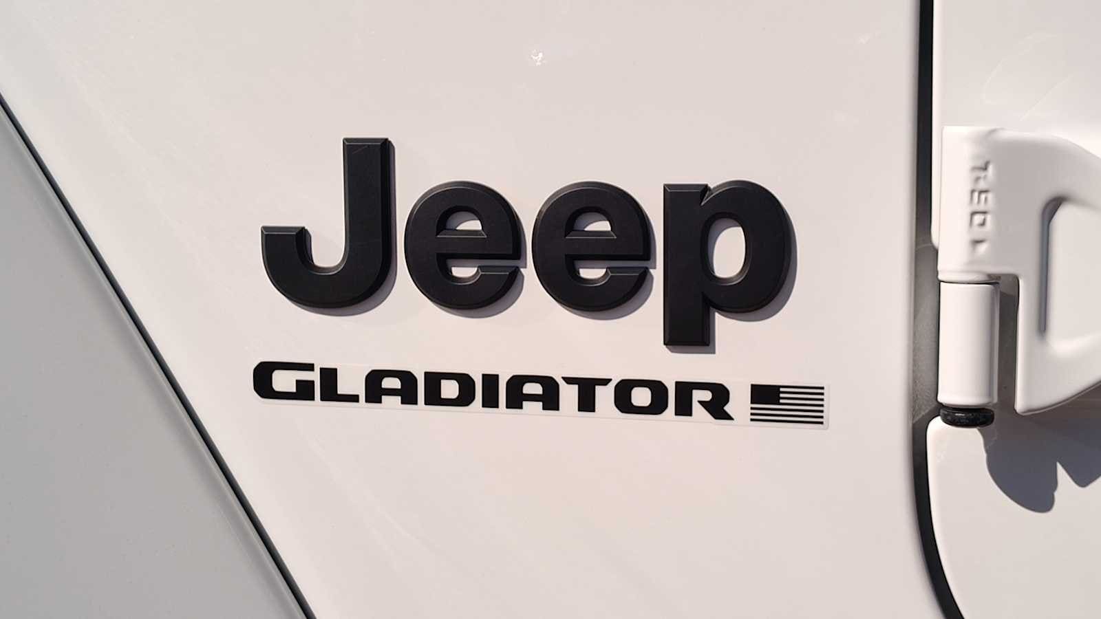 Thumbnail: 2024 Jeep Gladiator - 7