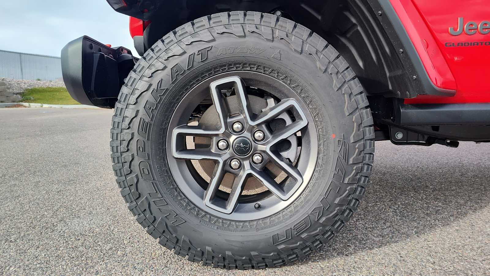 Thumbnail: 2026 Jeep Gladiator - 8