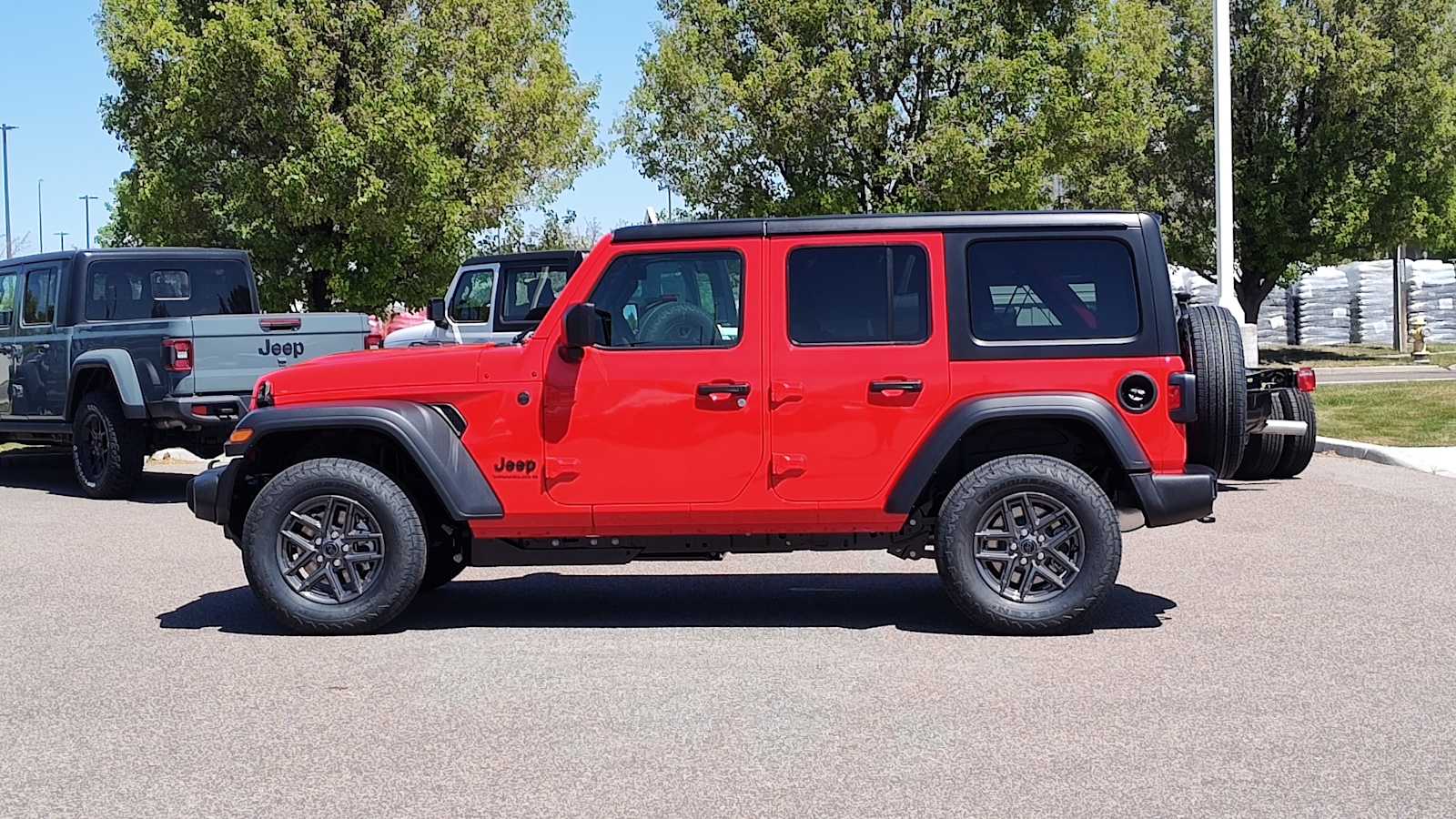Thumbnail: 2026 Jeep Wrangler - 3