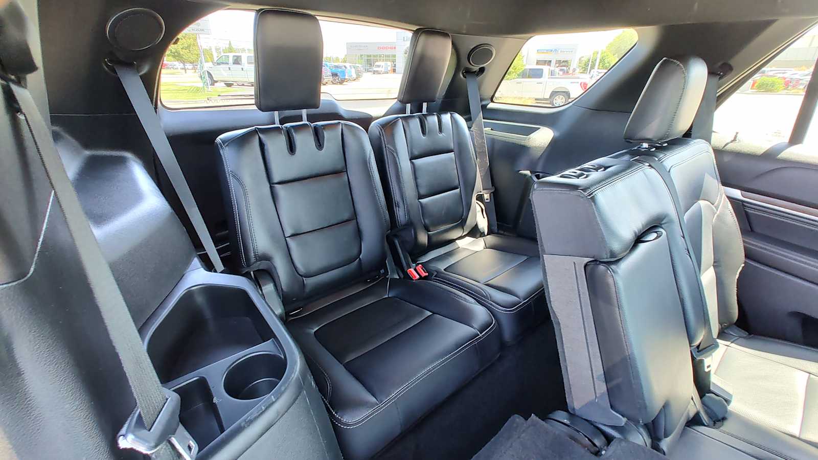 Thumbnail: 2019 Ford Explorer - 23