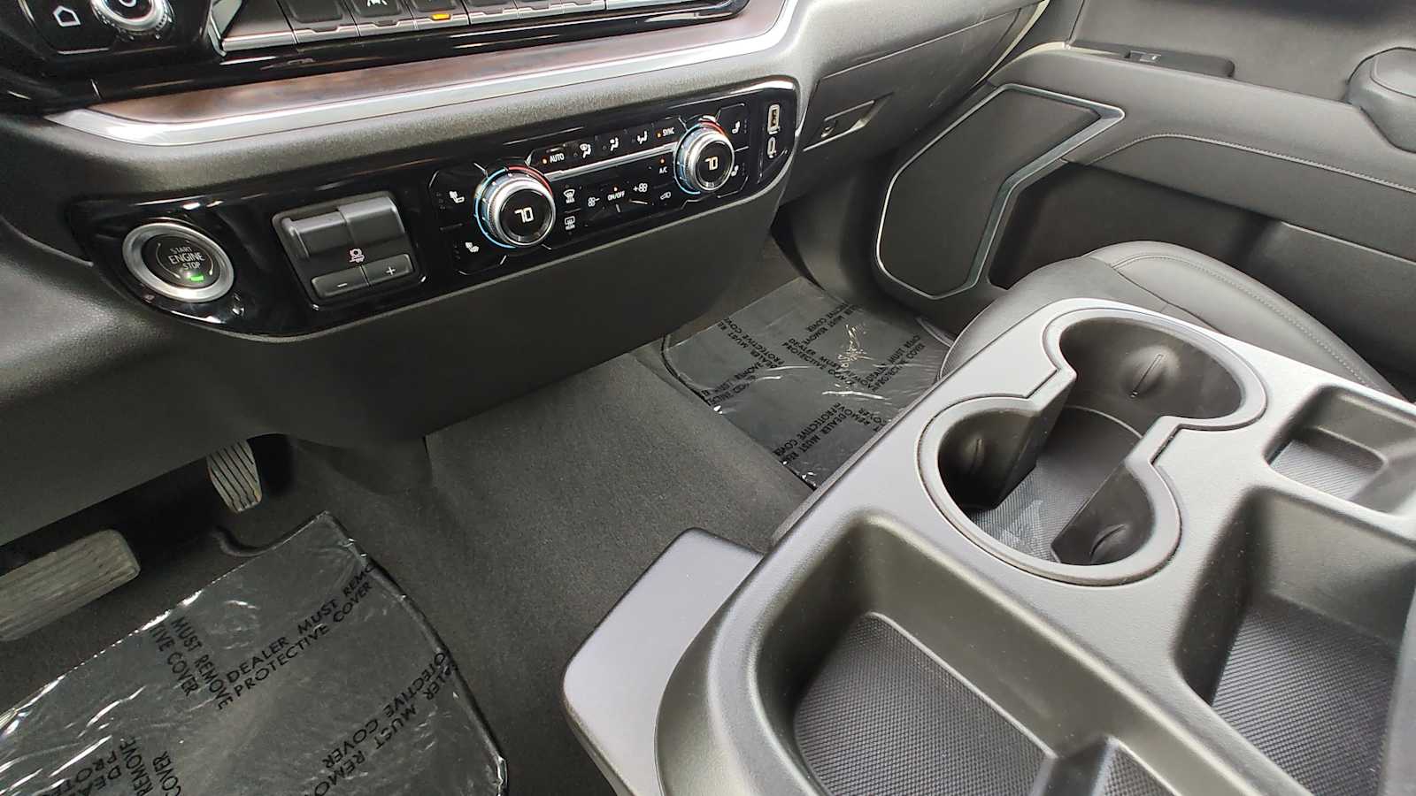 Thumbnail: 2025 GMC Sierra 1500 - 17