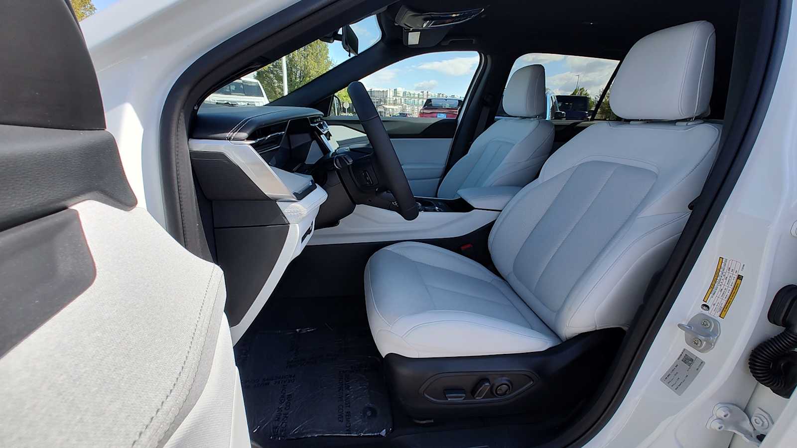 Thumbnail: 2026 Jeep Cherokee - 11