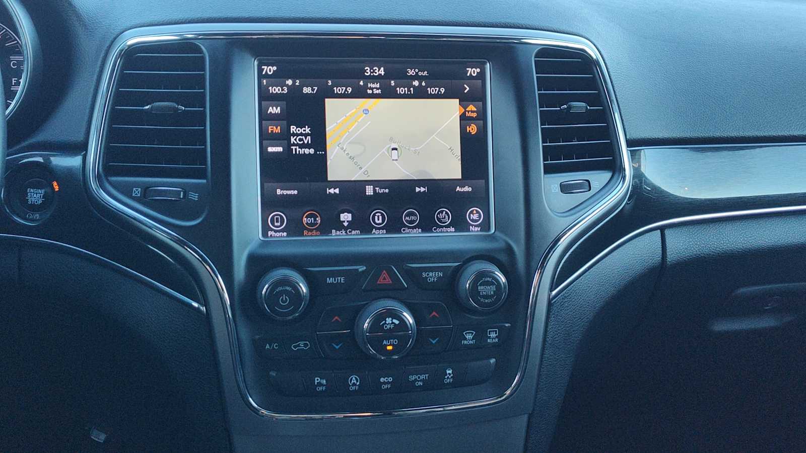 Thumbnail: 2018 Jeep Grand Cherokee - 12