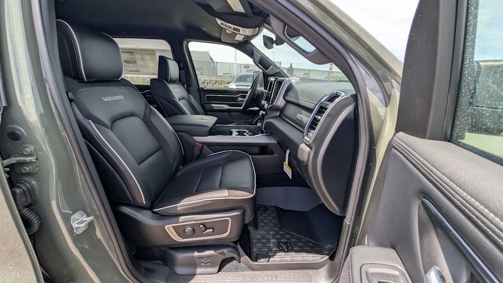 Thumbnail: 2026 RAM 1500 - 14