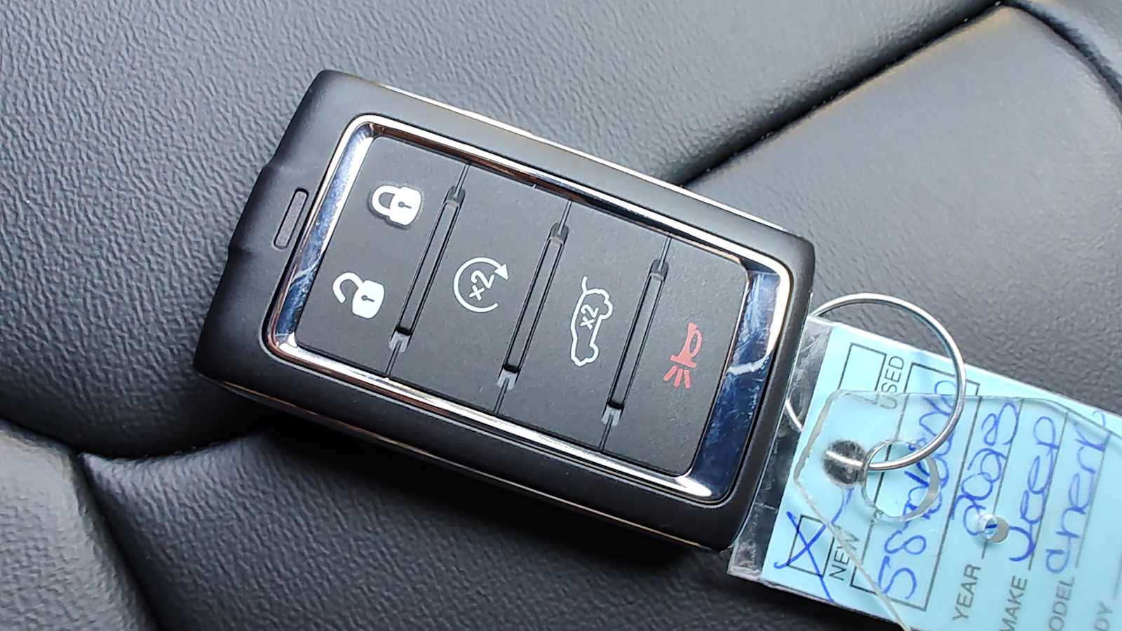 Thumbnail: 2025 Jeep Grand Cherokee - 20