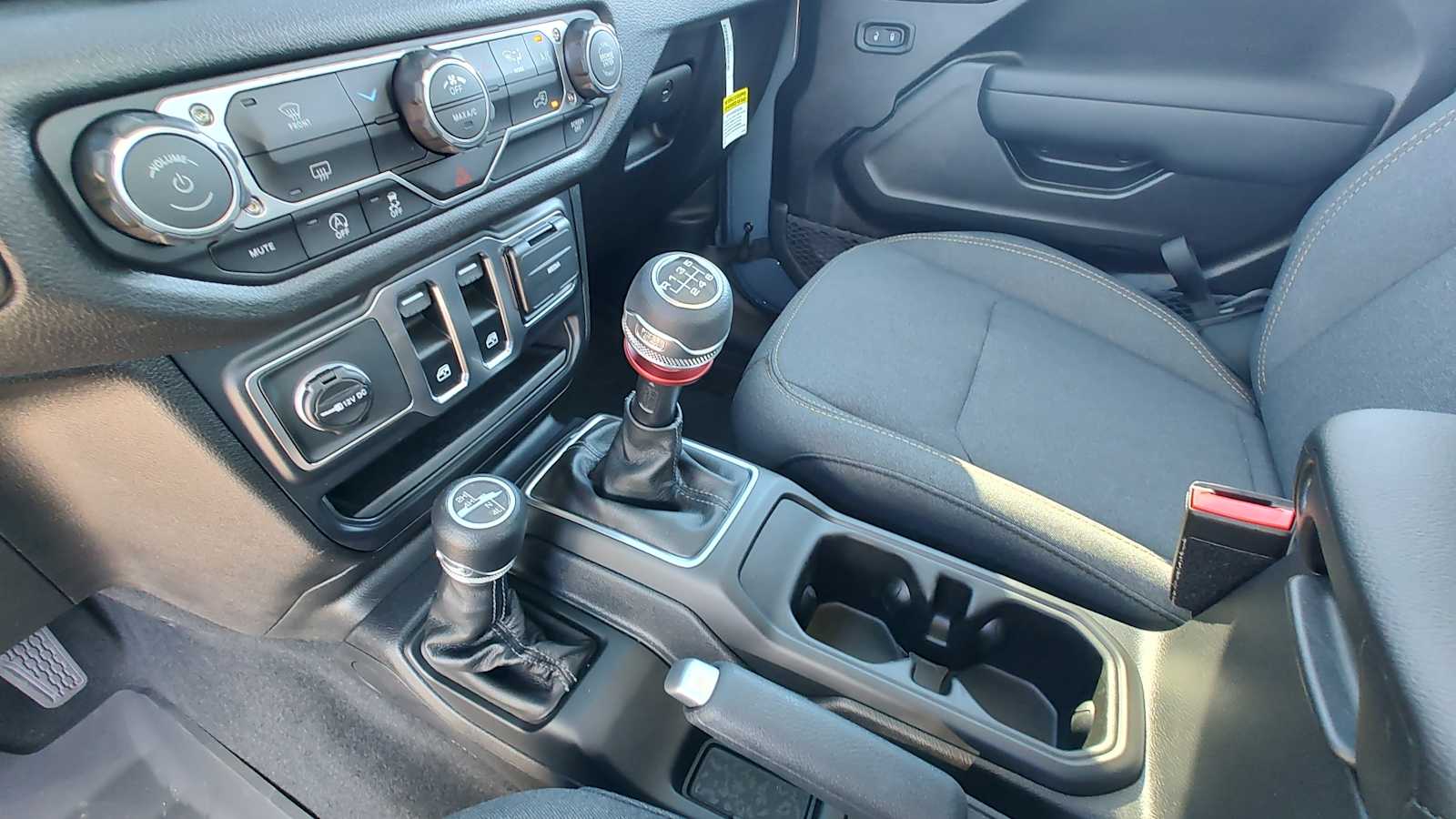 Thumbnail: 2026 Jeep Wrangler - 17