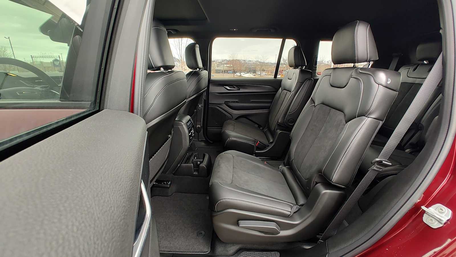 Thumbnail: 2025 Jeep Grand Cherokee - 13