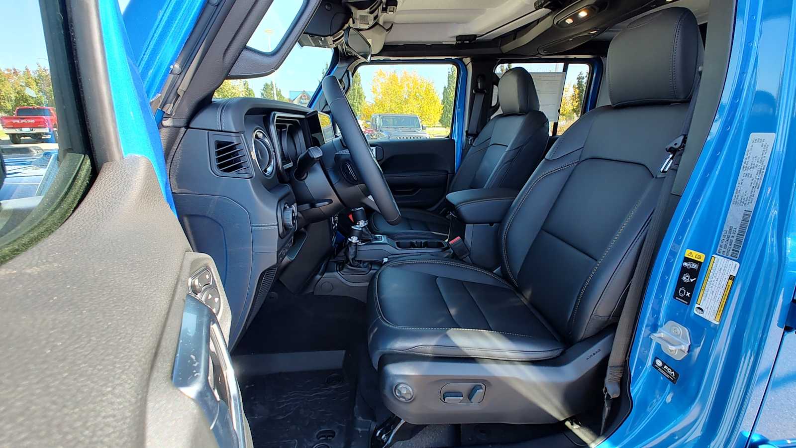 Thumbnail: 2025 Jeep Gladiator - 11