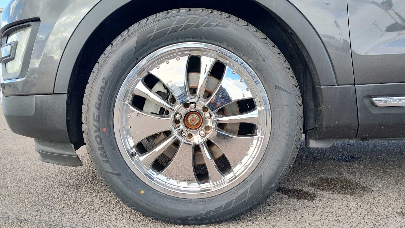 Thumbnail: 2017 Ford Explorer - 8